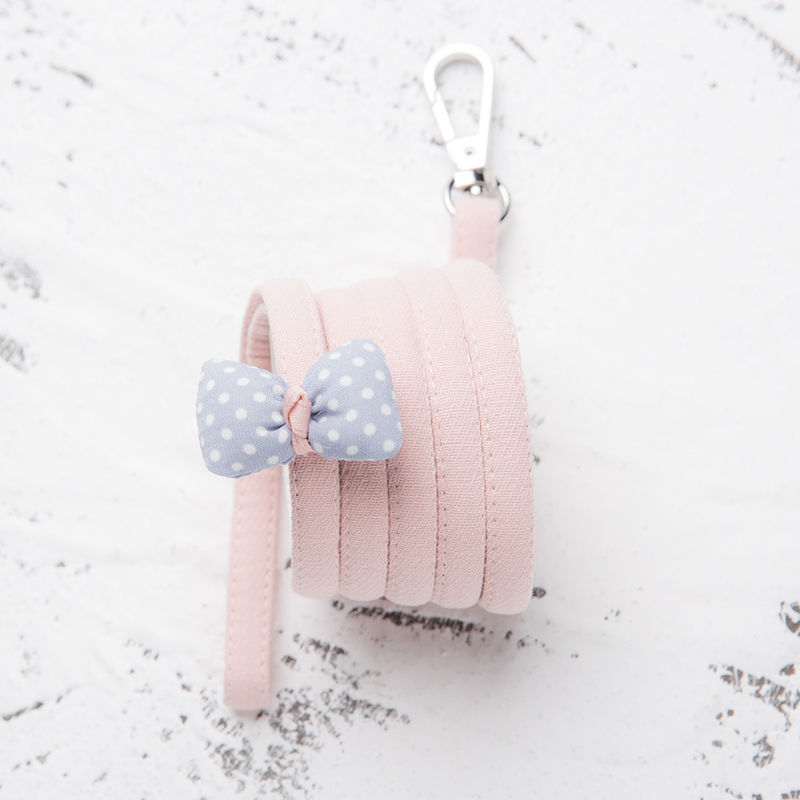 Het huisdier levert het Leuke Dots Cat Harness Bow Tie Adjustable-van de de Riemtractie van de Huisdierenborst Achterkatoen Cat Dog Harness Leash Set