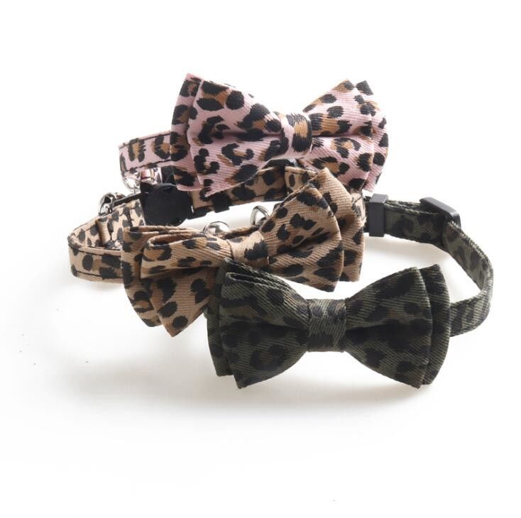 De afgescheiden Vlinderdas van Gespcat collar bells with cute voor Kitty Small Dogs Adjustable