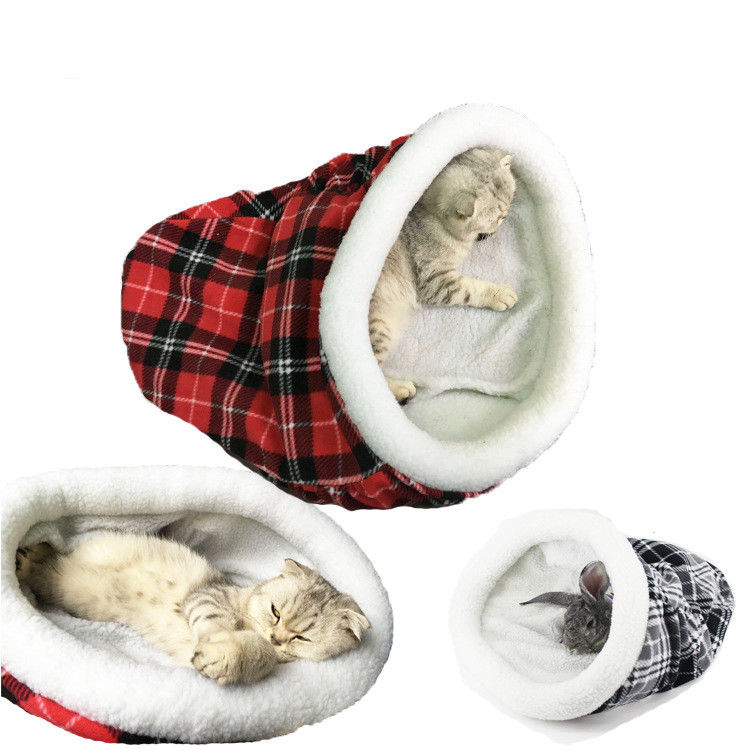De openlucht en Binnen van het het Huisdierenbed van Kattenhonden Comfortabele van de het Lamspluche Slaapzak van de het Puppyhond