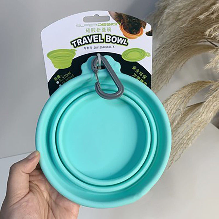 Het openlucht Opvouwbare van het Puppyvoedsel en Water Bewijs van het Kommenlek met Carabiner-Klem